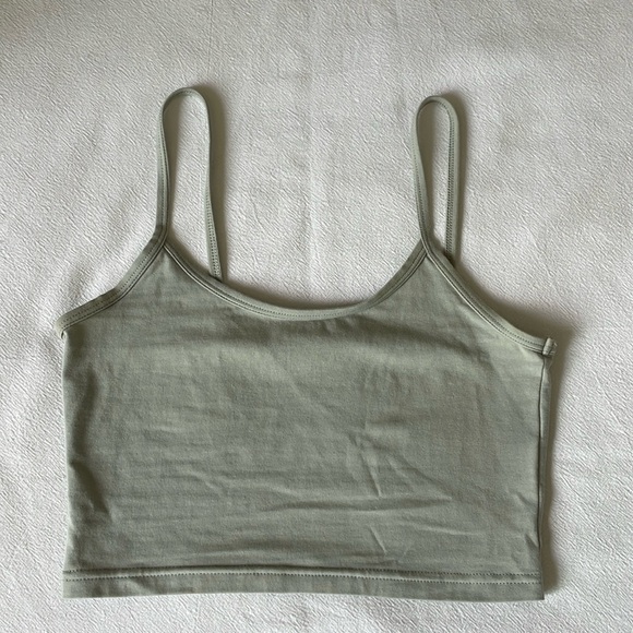 Aritzia Tops - Aritzia Cropped Tank Top